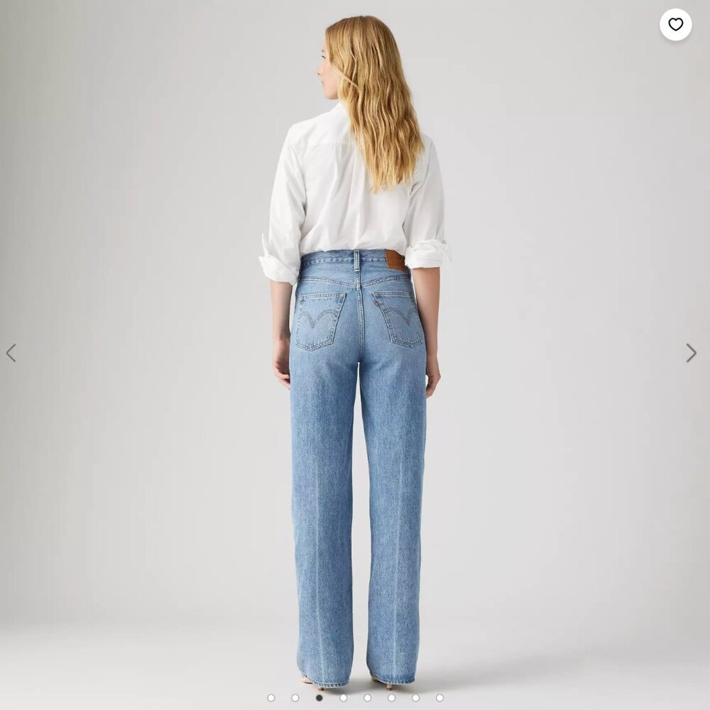 Levi's Ribcage Wide Leg Jeans, 25W 32L, Wash Color is "Not the Same"